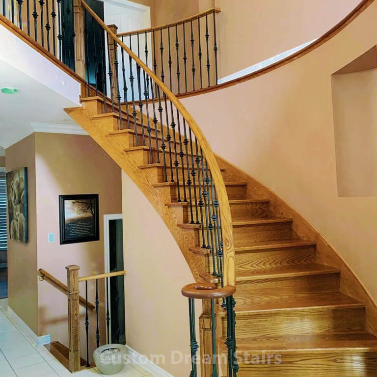 Modern Curved Staircase: Oak & Wood Designs